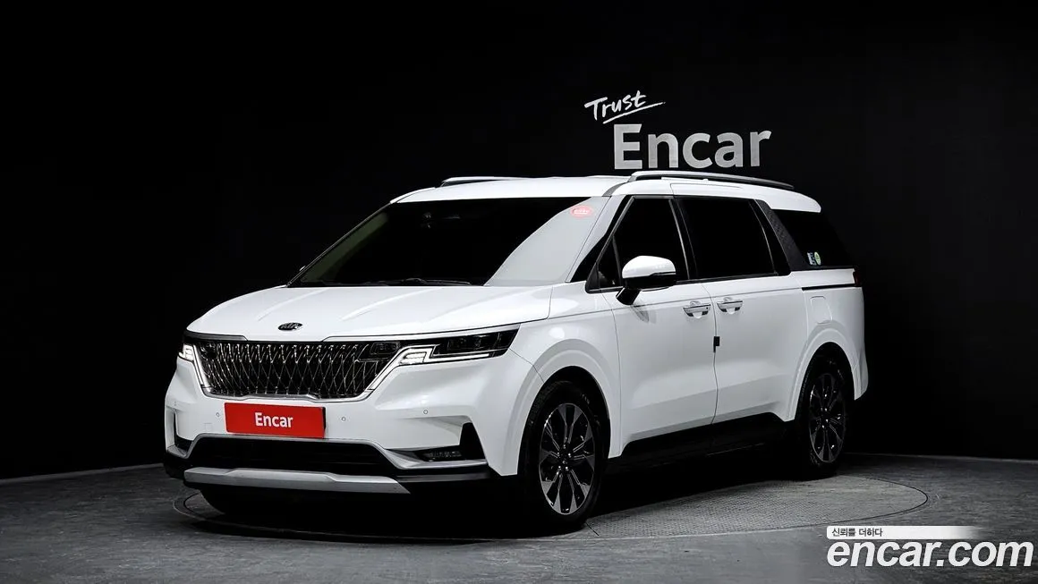 Kia Carnival — фото 1