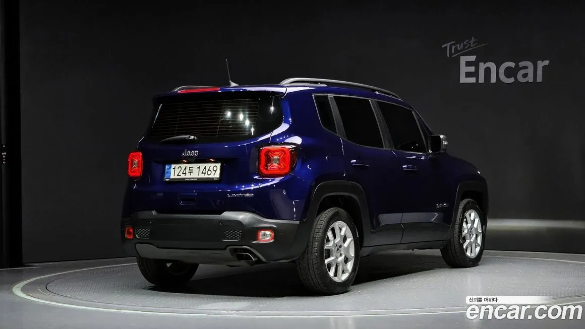 Jeep Renegade — фото 2