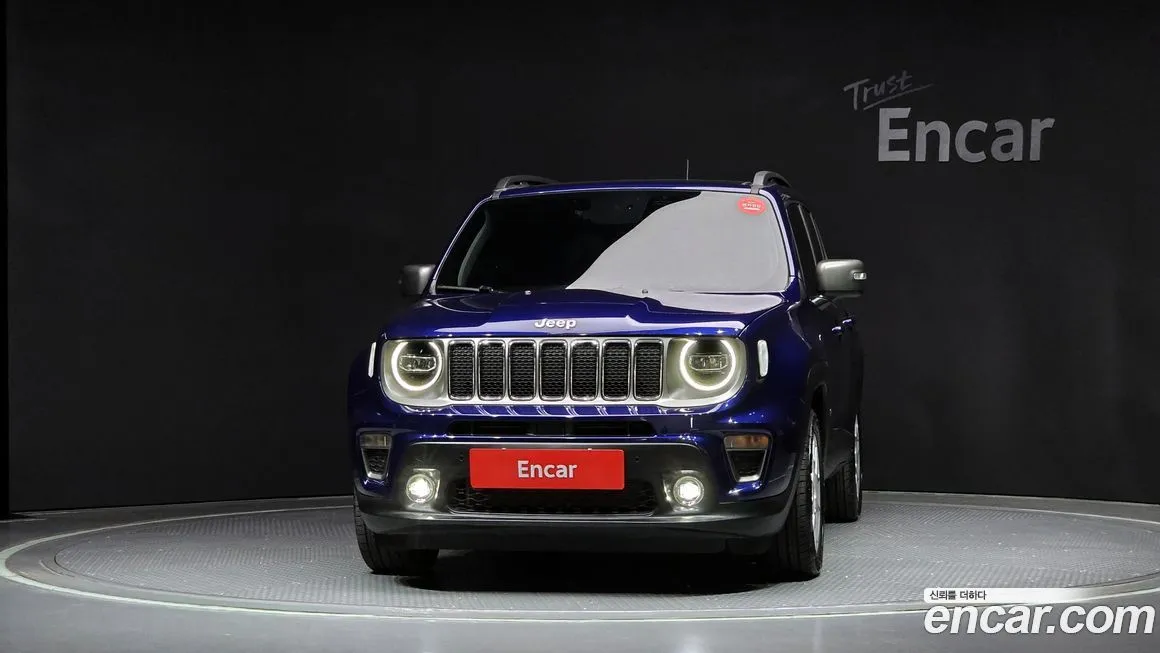 Jeep Renegade — фото 3