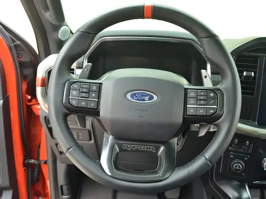Ford F-150 Raptor — фото 8