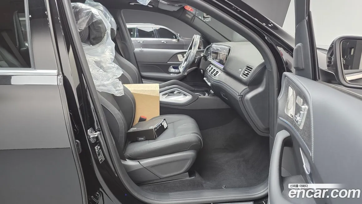 Mercedes-Benz GLS-Class — фото 10