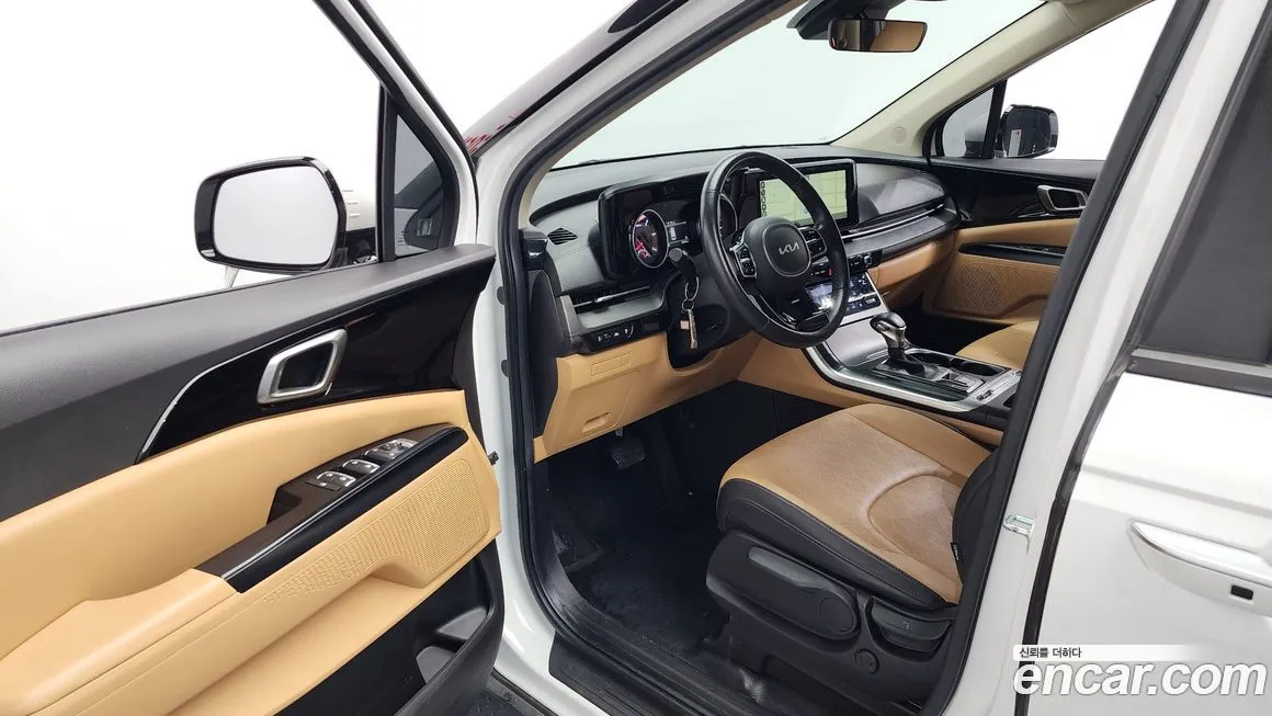 Kia Carnival — фото 10