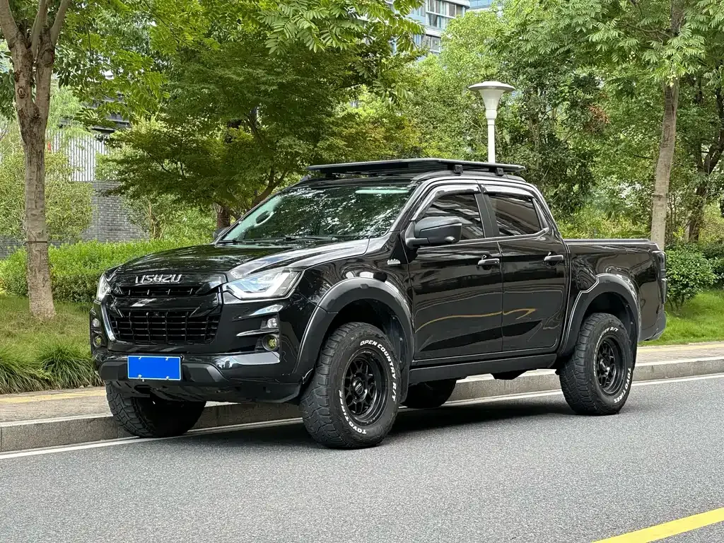 Isuzu D-MAX — фото 1