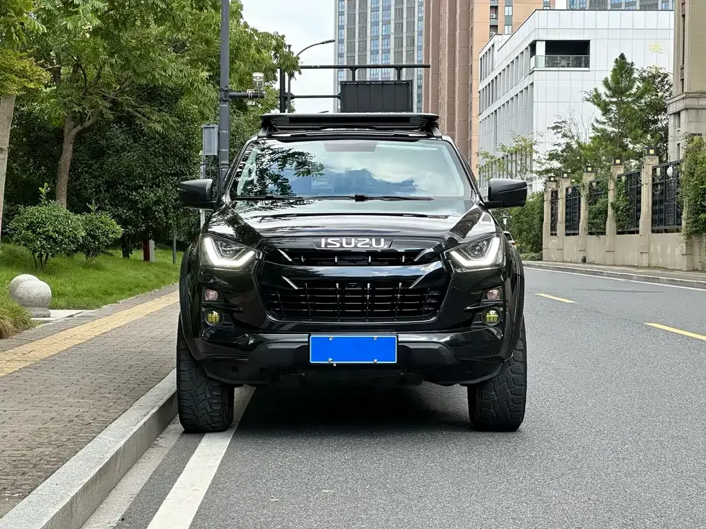 Isuzu D-MAX — фото 2
