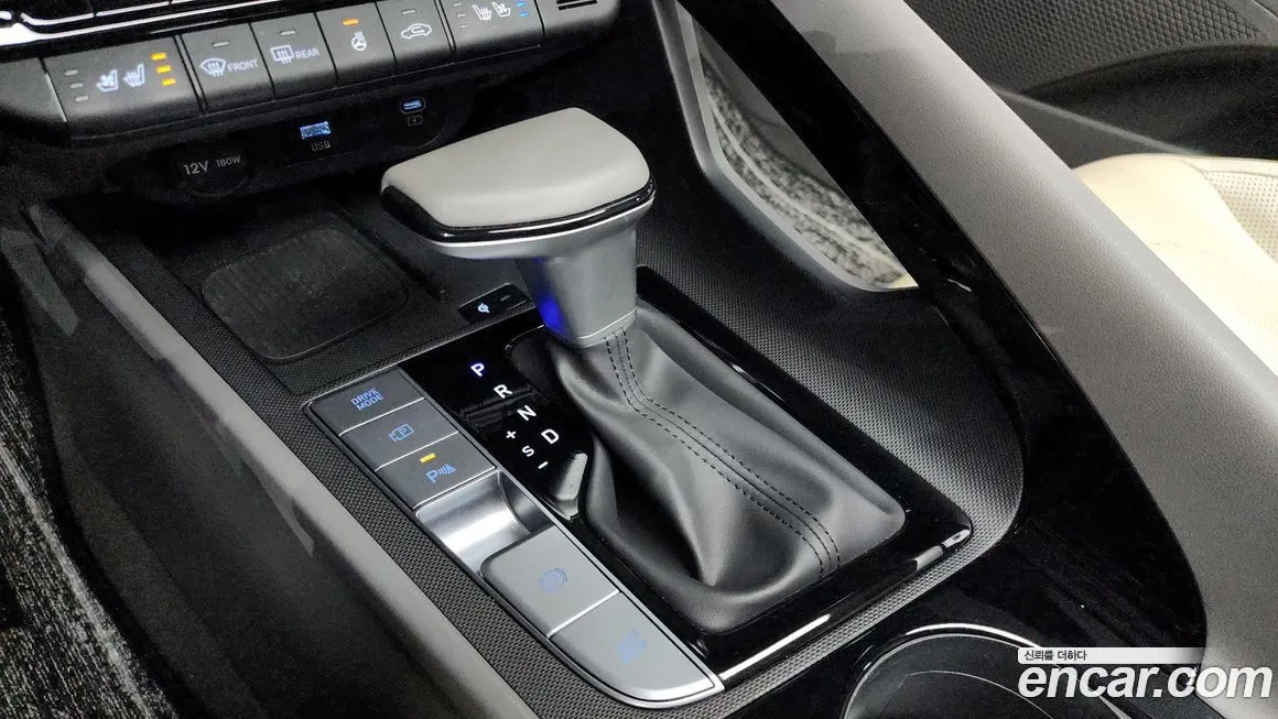 Hyundai AVANTE — фото 9