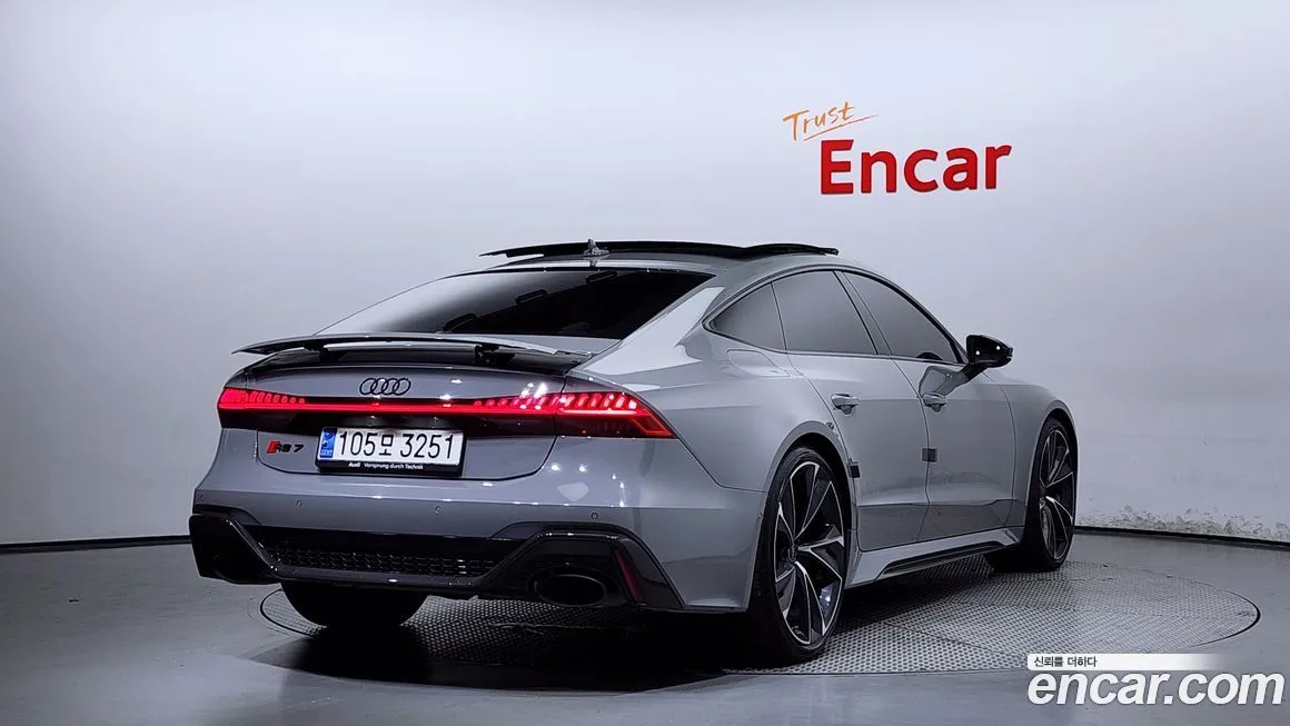 Audi RS7 — фото 2