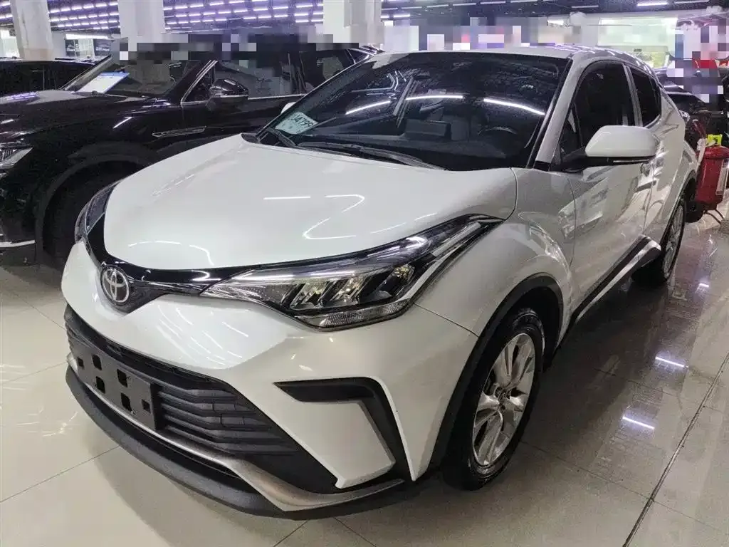 Toyota IZOA — фото 1