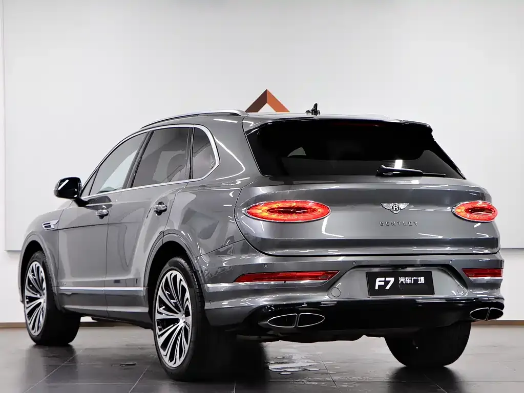 Bentley Bentayga — фото 4