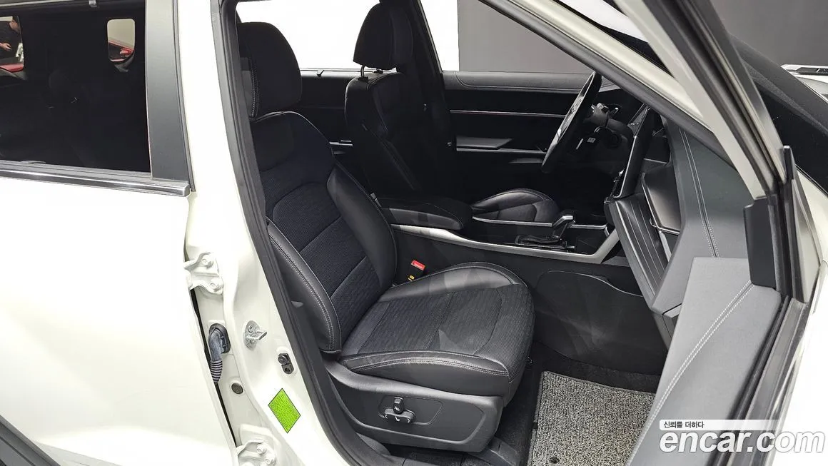 KG Mobility (Ssangyong) Torres — фото 10
