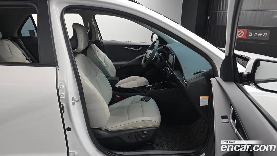 Kia Niro — фото 10