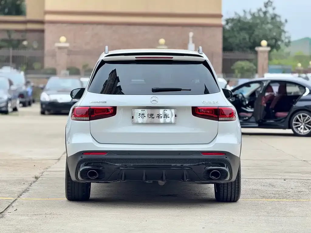 Mercedes-Benz GLB AMG — фото 6