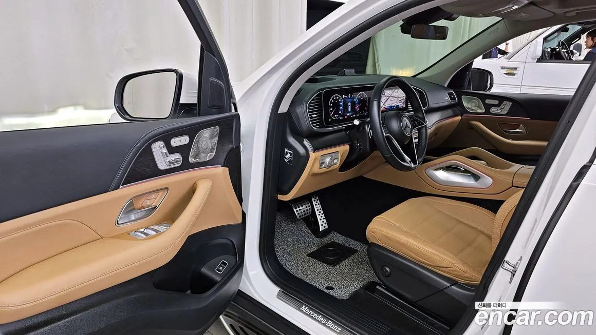 Mercedes-Benz GLE-Class — фото 10