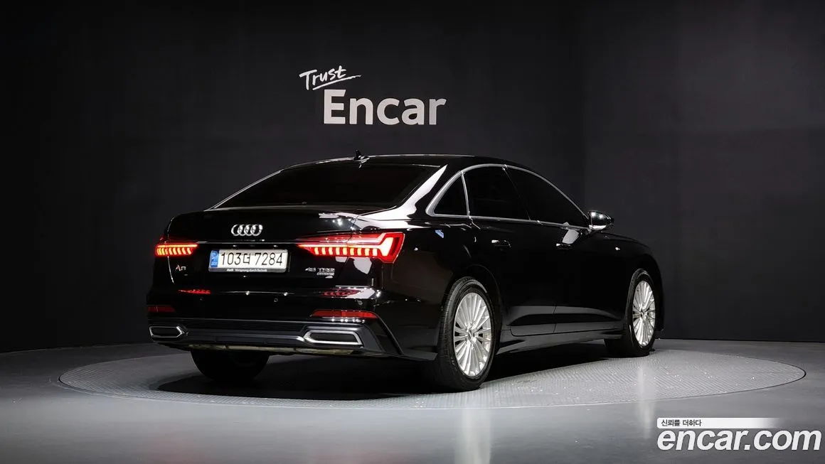 Audi A6 — фото 2