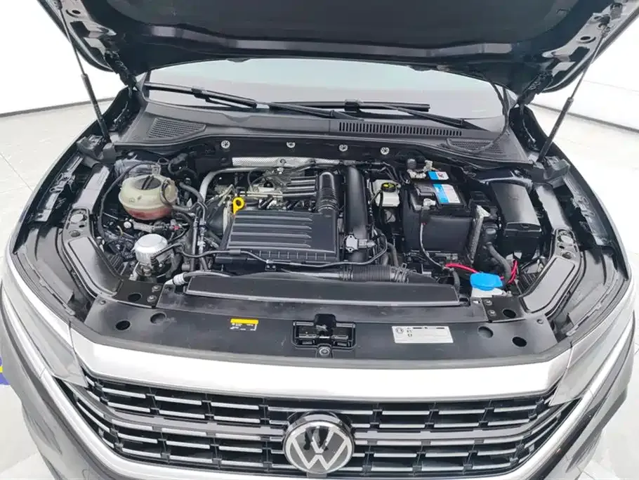 Volkswagen Passat — фото 10