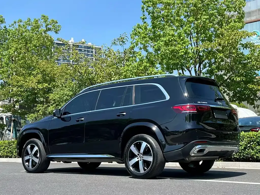 Mercedes-Benz GLS — фото 8