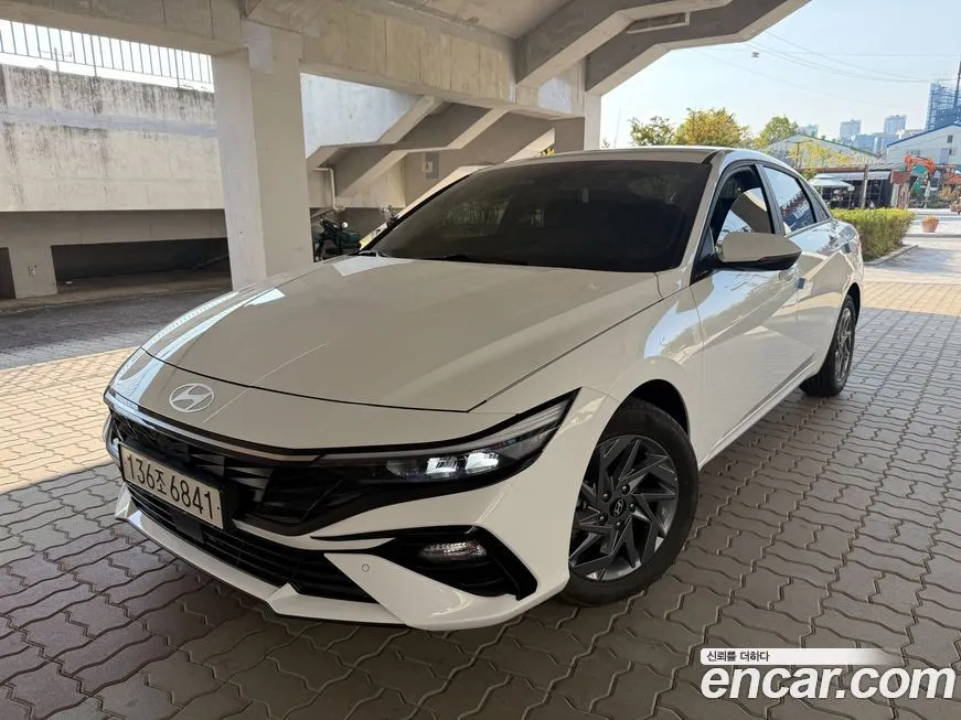 Hyundai AVANTE — фото 1