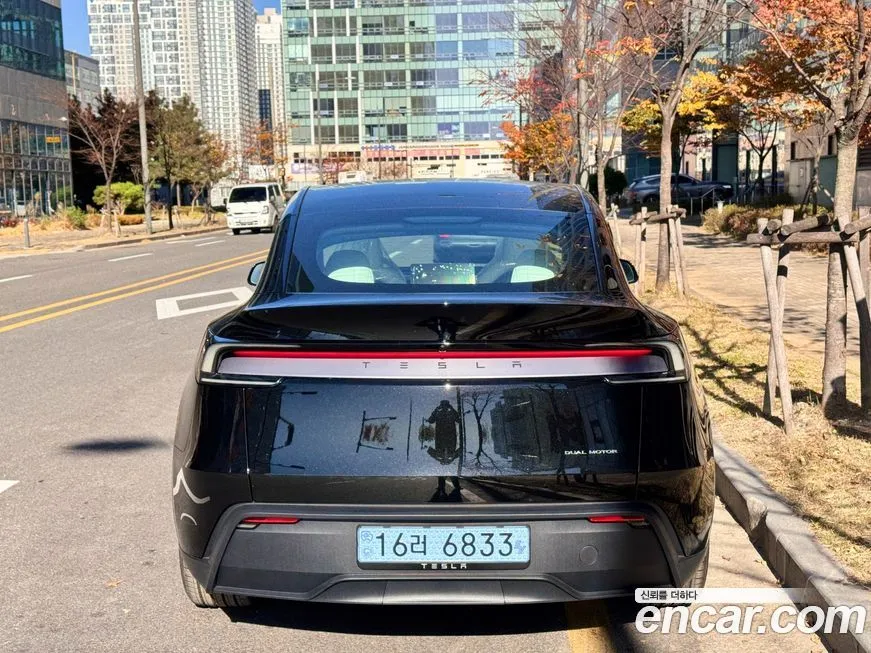 Tesla Model Y — фото 3