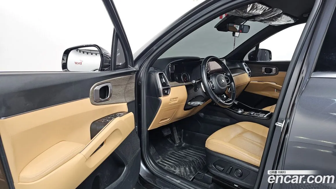Kia Sorento — фото 10
