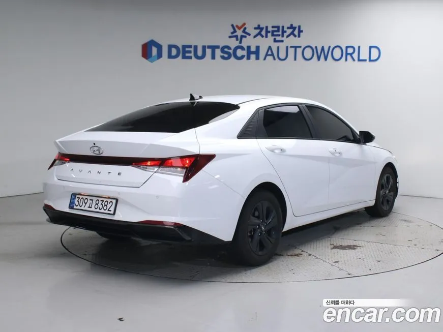 Hyundai AVANTE — фото 2