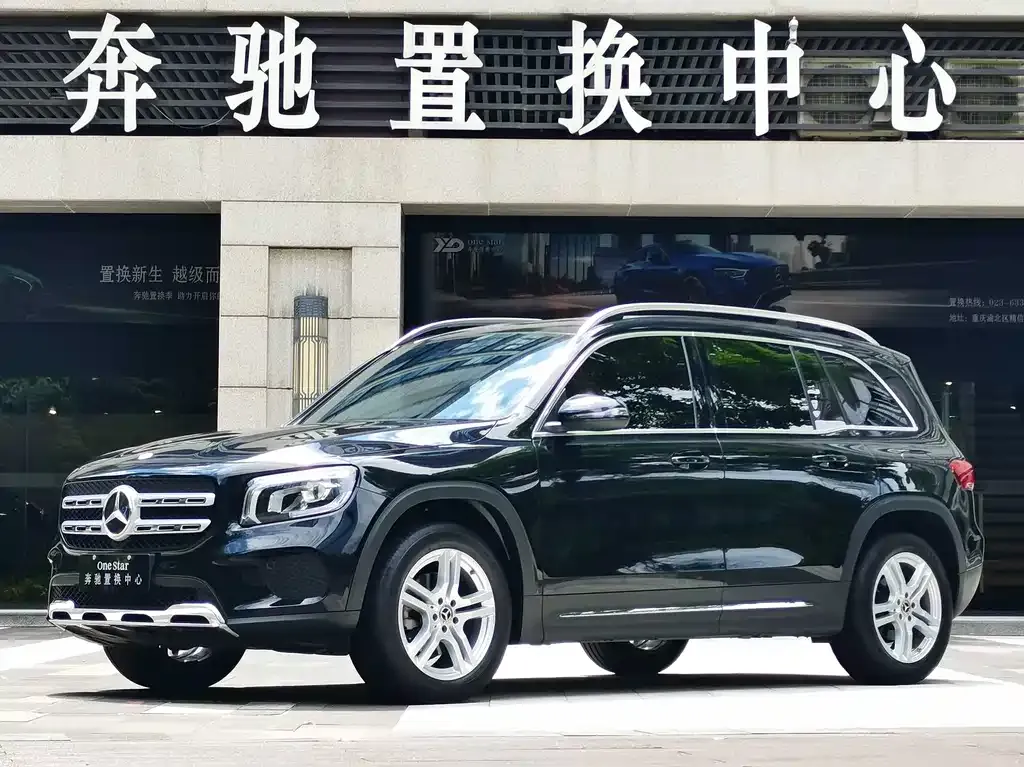 Mercedes-Benz GLB — фото 1