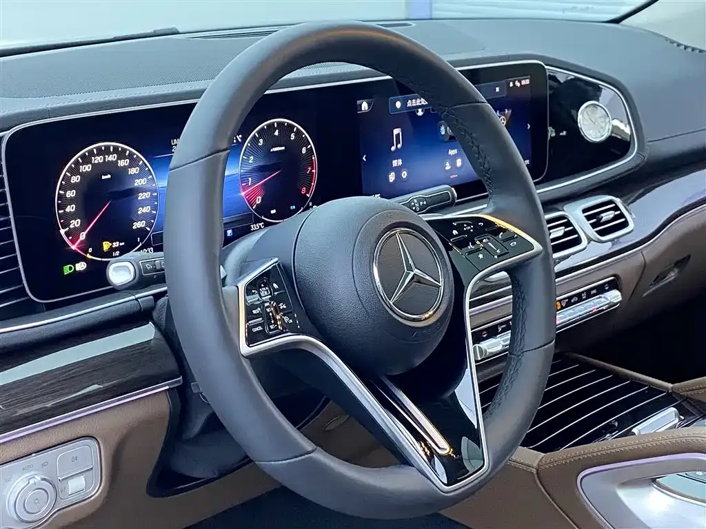 Mercedes-Benz GLE — фото 8