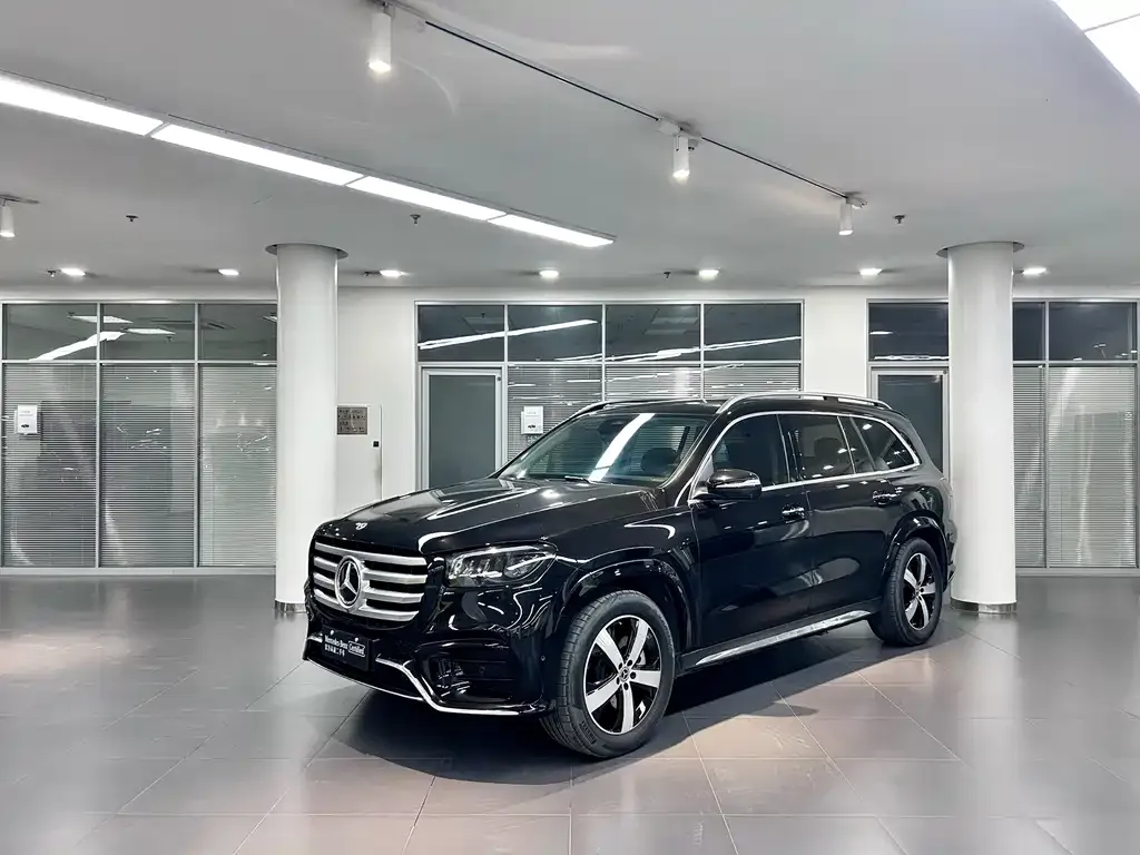 Mercedes-Benz GLS — фото 1