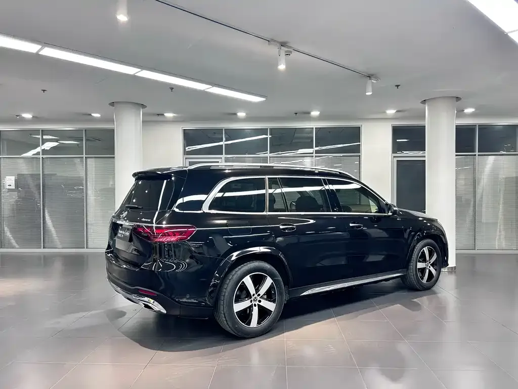 Mercedes-Benz GLS — фото 4