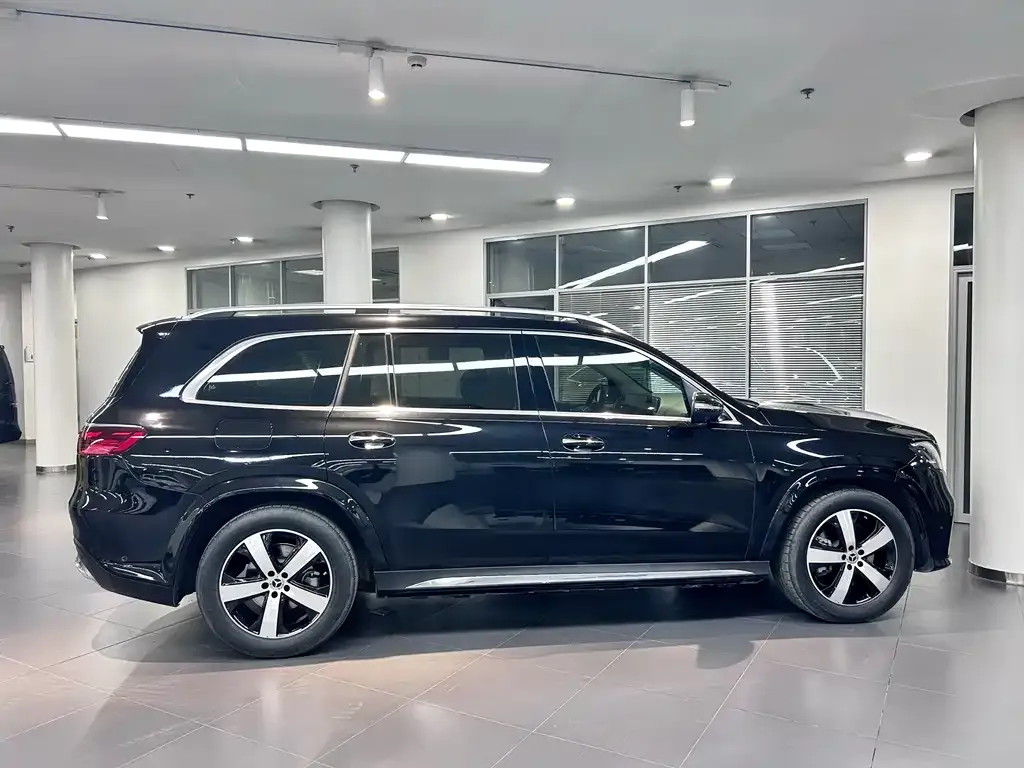 Mercedes-Benz GLS — фото 7