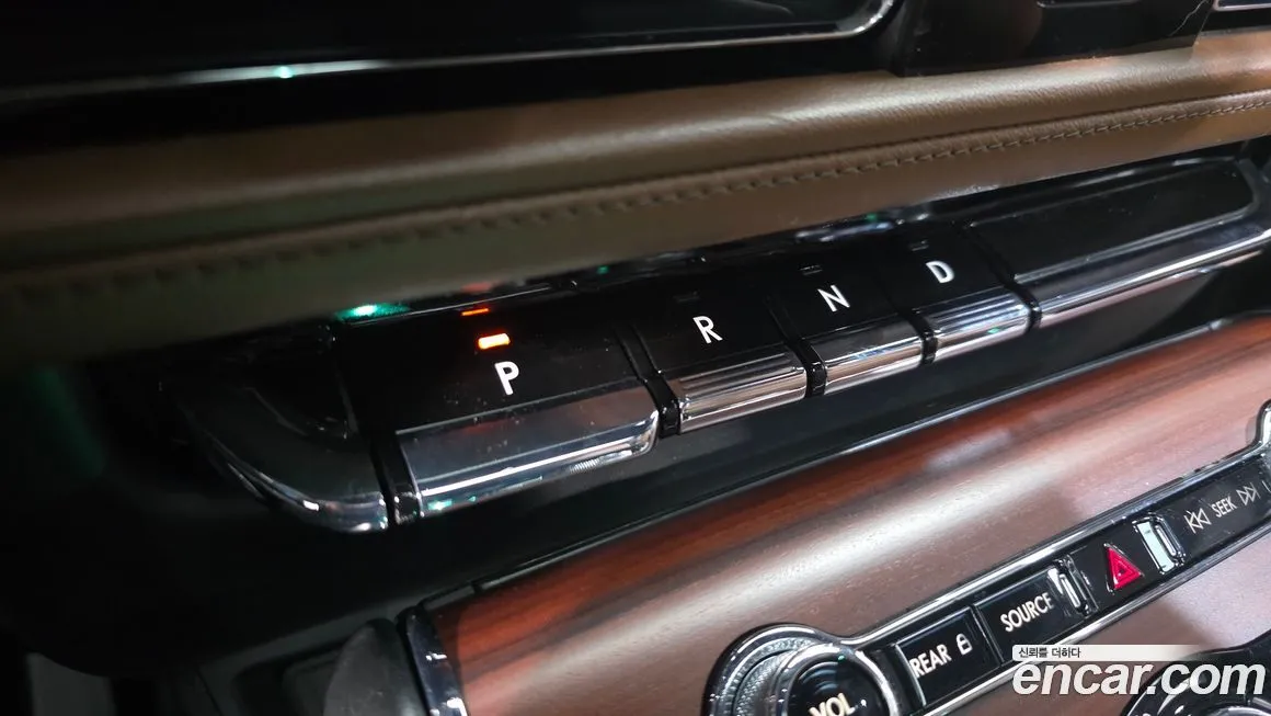 Lincoln Aviator — фото 9