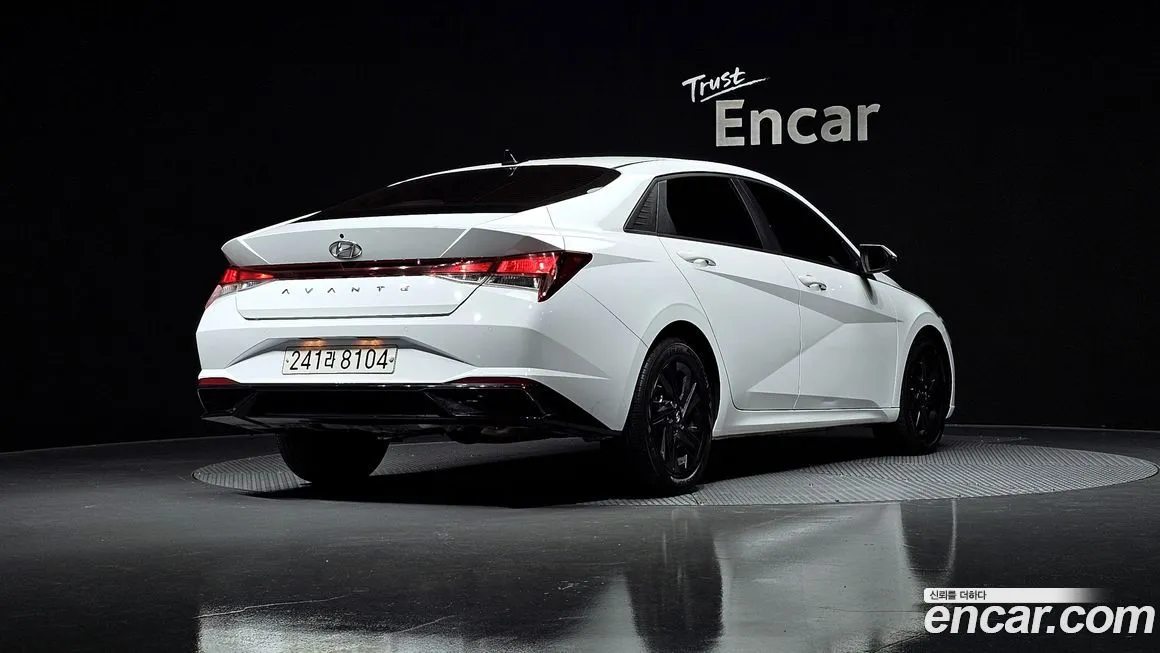 Hyundai AVANTE — фото 2