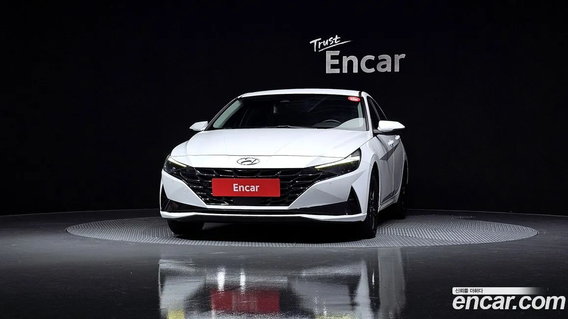 Hyundai AVANTE — фото 3