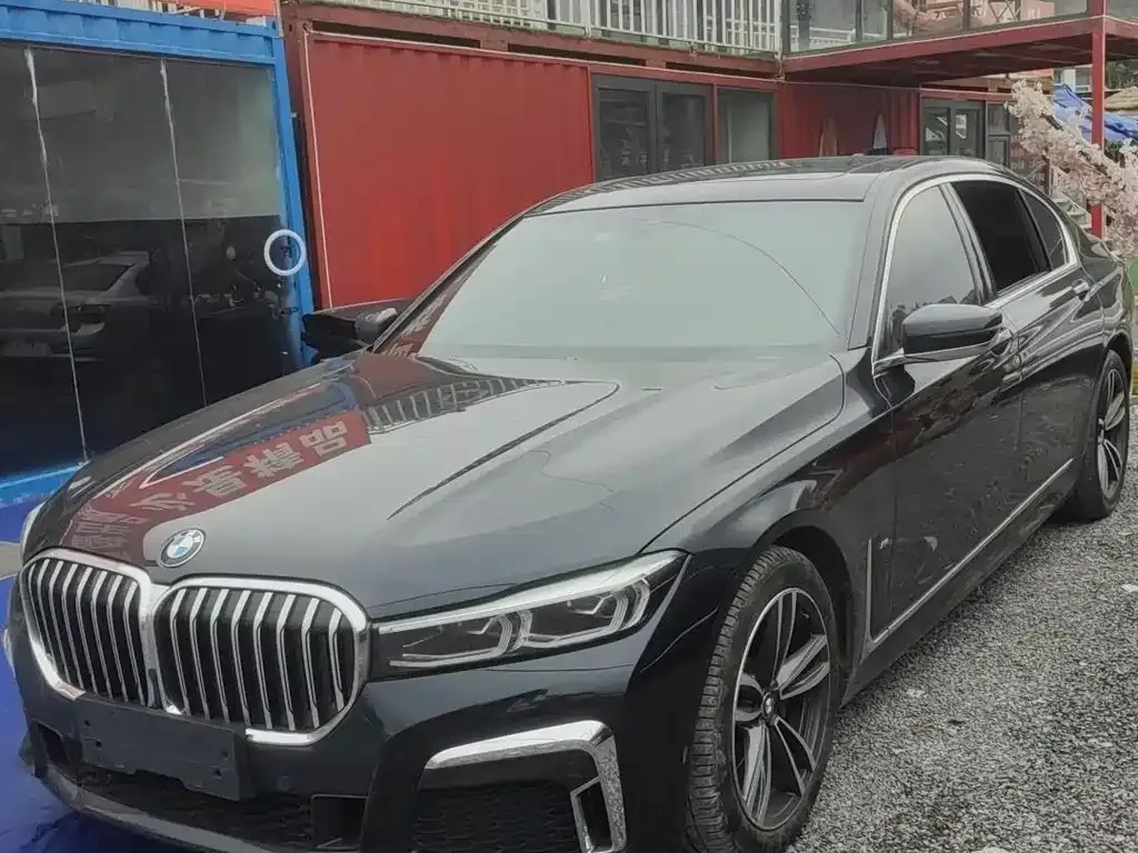 BMW 7 Series — фото 2