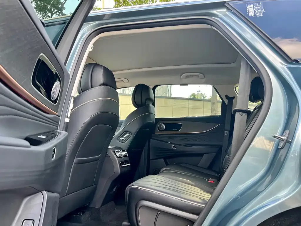 Chery Tiggo 9 — фото 10