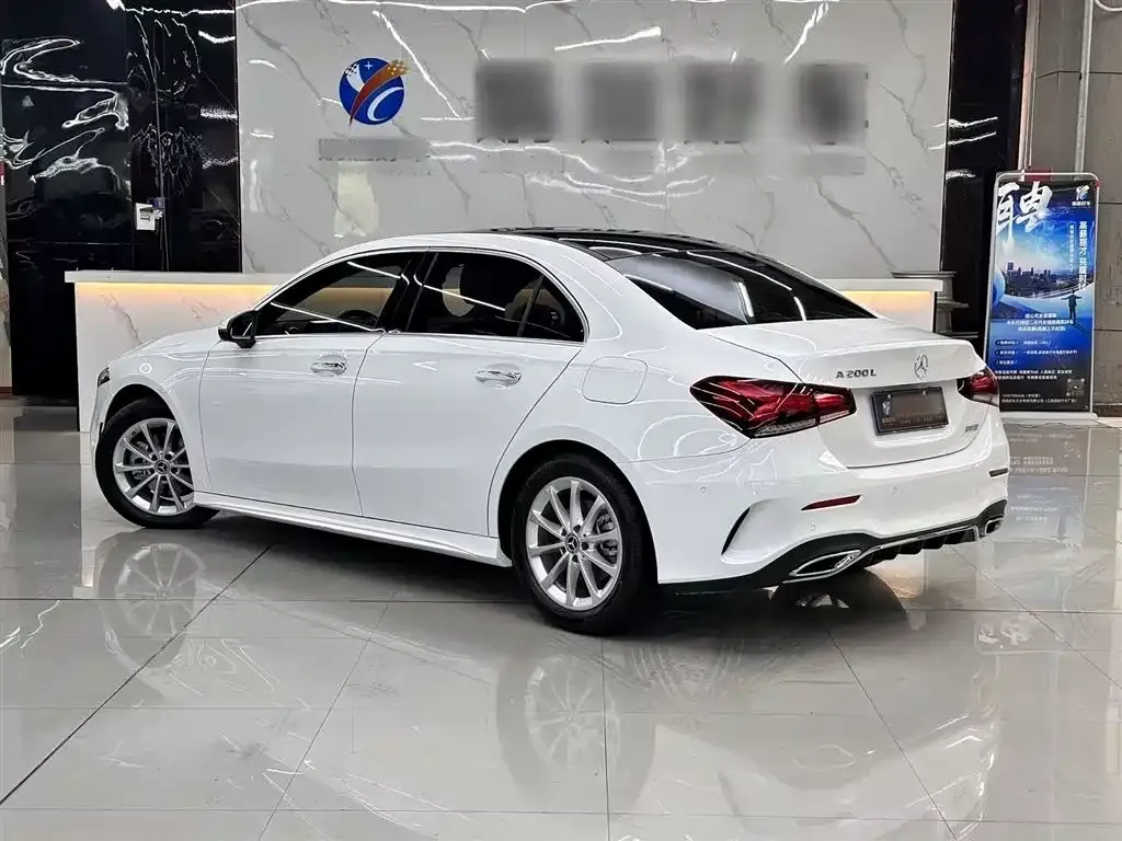 Mercedes-Benz A-Class — фото 10