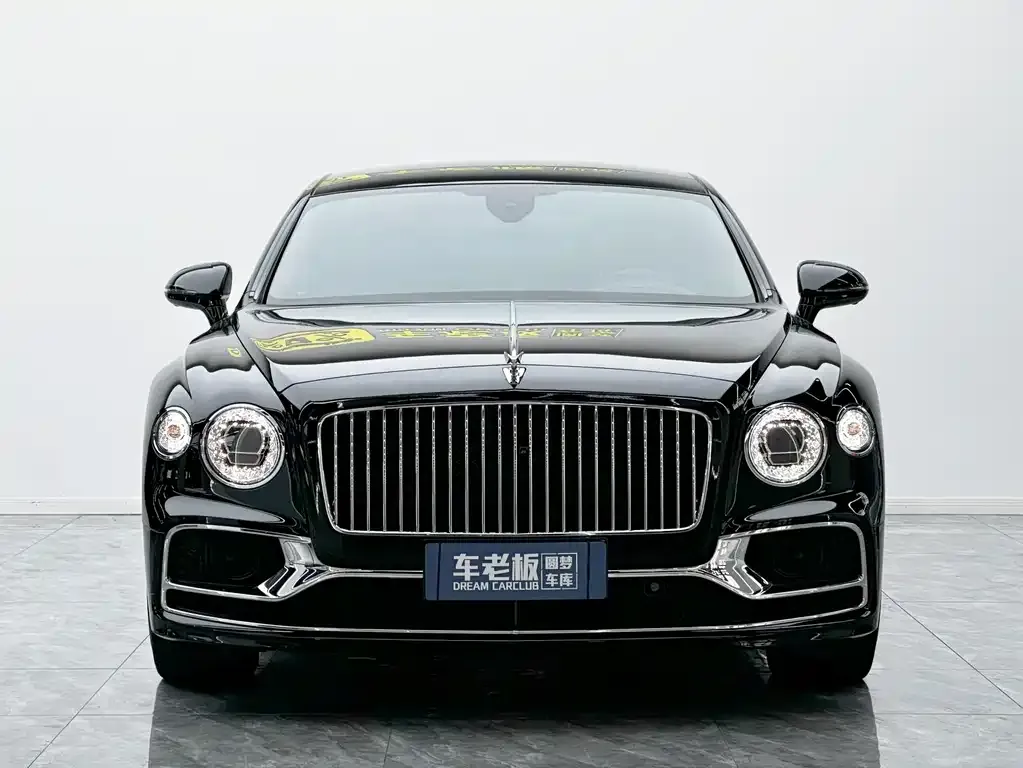Bentley Flying Spur — фото 2
