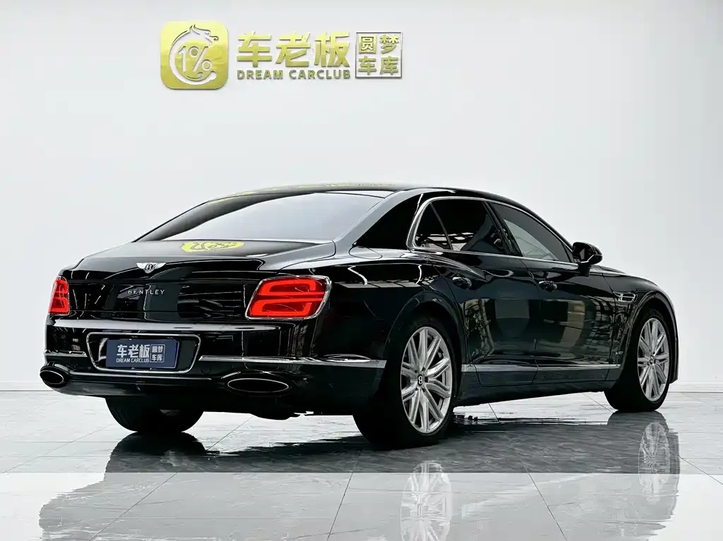 Bentley Flying Spur — фото 4