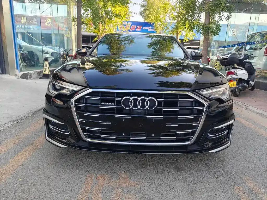 Audi A6L — фото 2