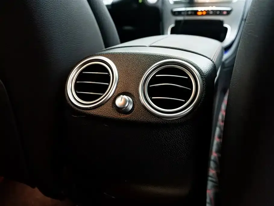 Mercedes-Benz GLC AMG — фото 10
