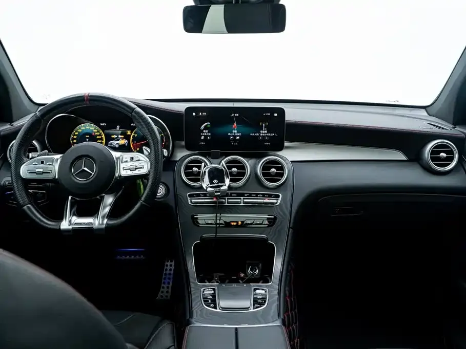 Mercedes-Benz GLC AMG — фото 9