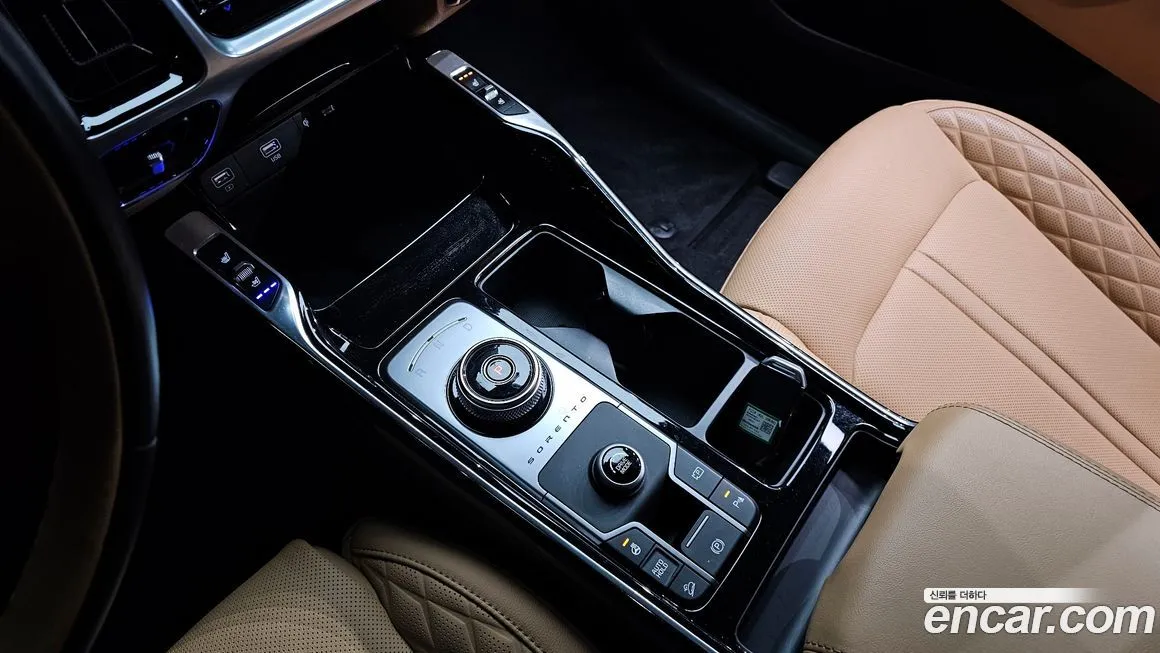 Kia Sorento — фото 9
