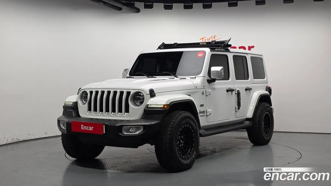 Jeep Wrangler — фото 1