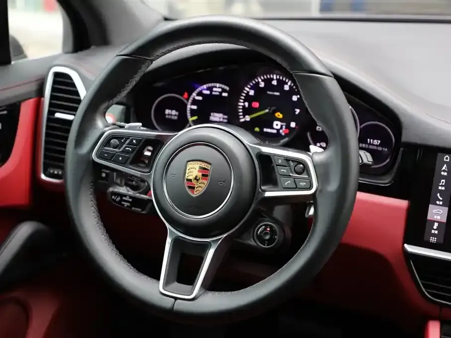 Porsche Cayenne Hybrid — фото 10