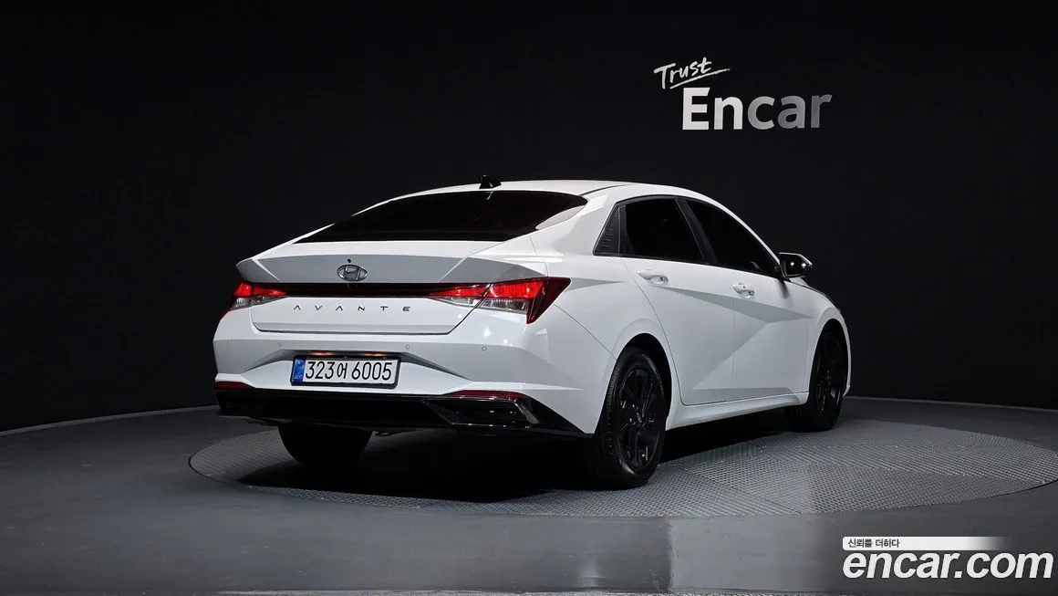 Hyundai AVANTE — фото 2