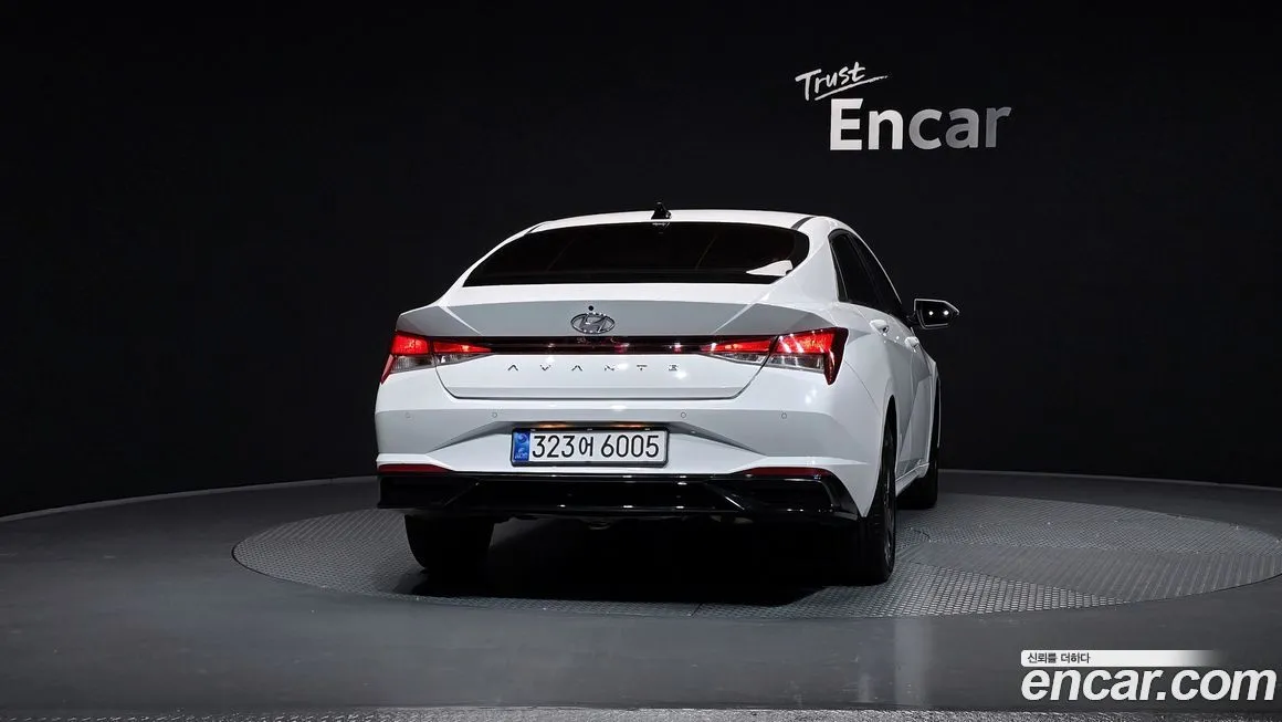 Hyundai AVANTE — фото 4