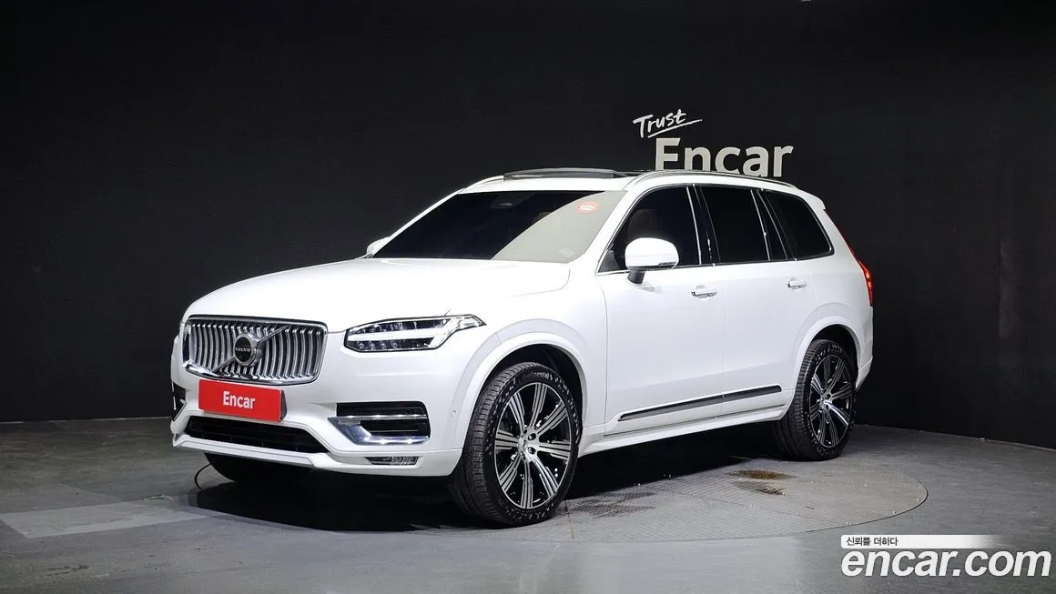 Volvo XC90 — фото 1