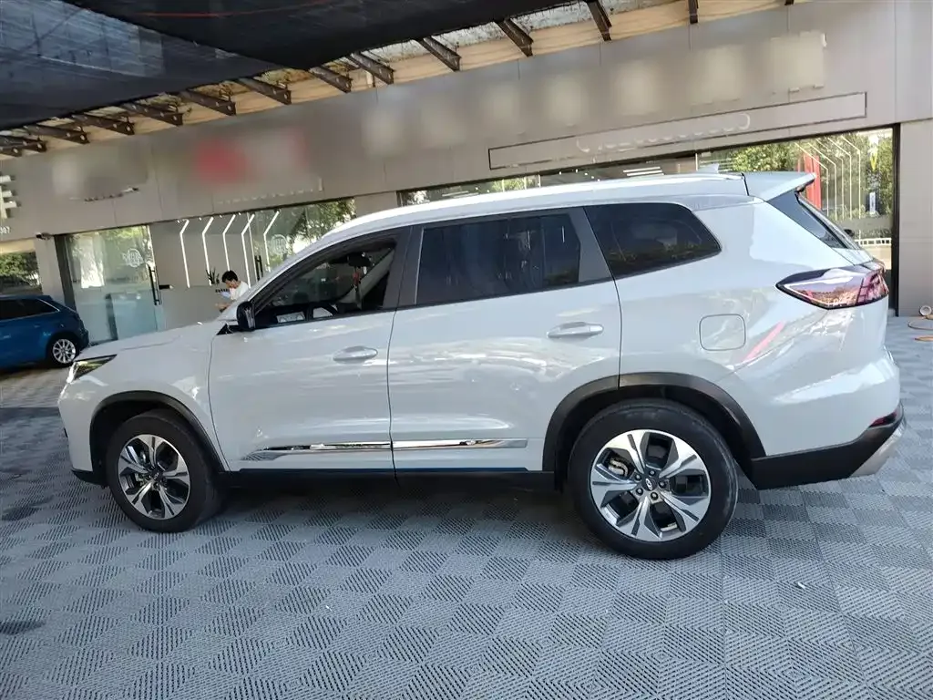 Chery Tiggo 8 PRO NEV — фото 5
