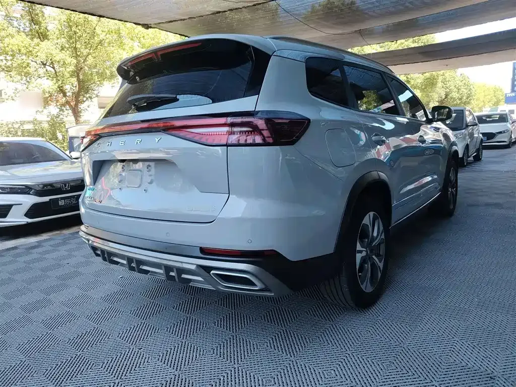 Chery Tiggo 8 PRO NEV — фото 7