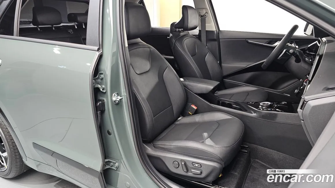 Kia Niro — фото 10