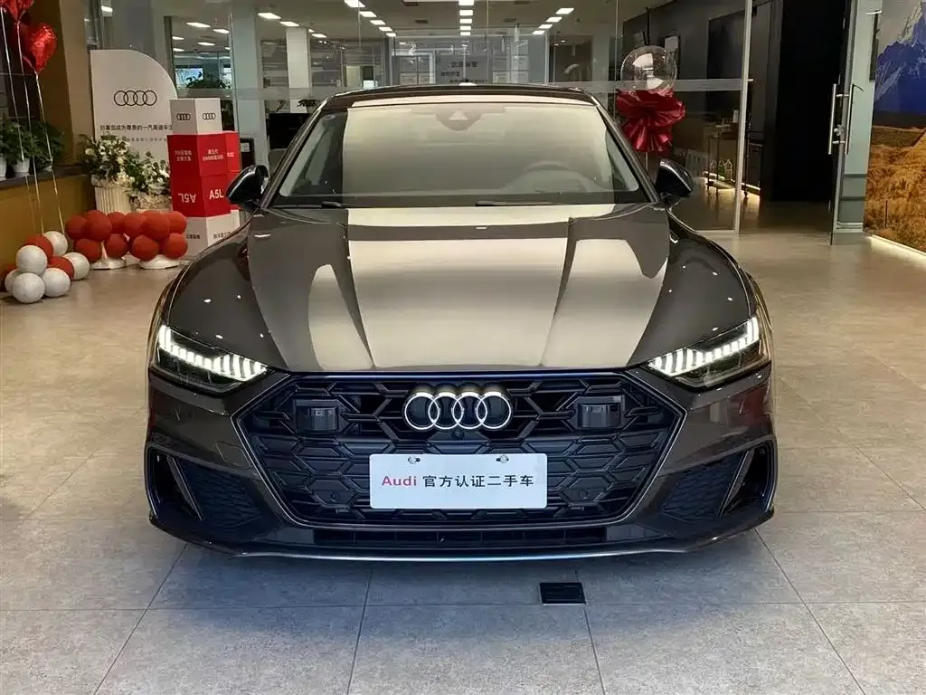Audi A7 — фото 1