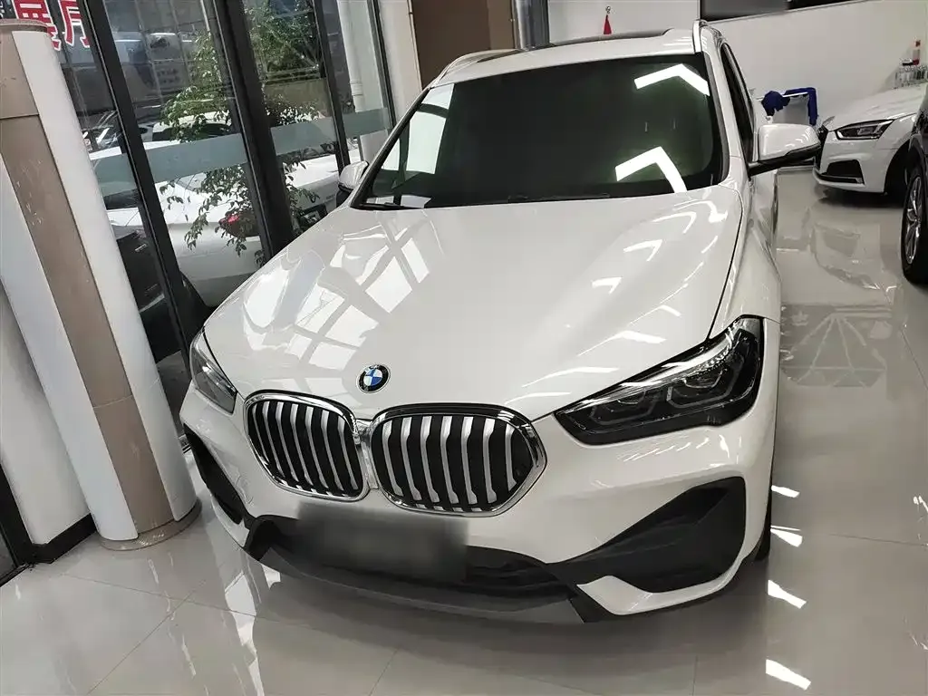 BMW X1 — фото 3